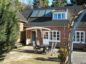 Quaint Holiday Home in Nex Bornholm With Roofed Terrace, Nexø